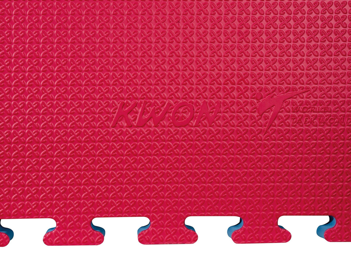 KWON WT mat - red surface texture